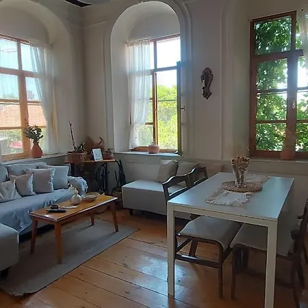 Holiday home Kastroapoikia Foca
